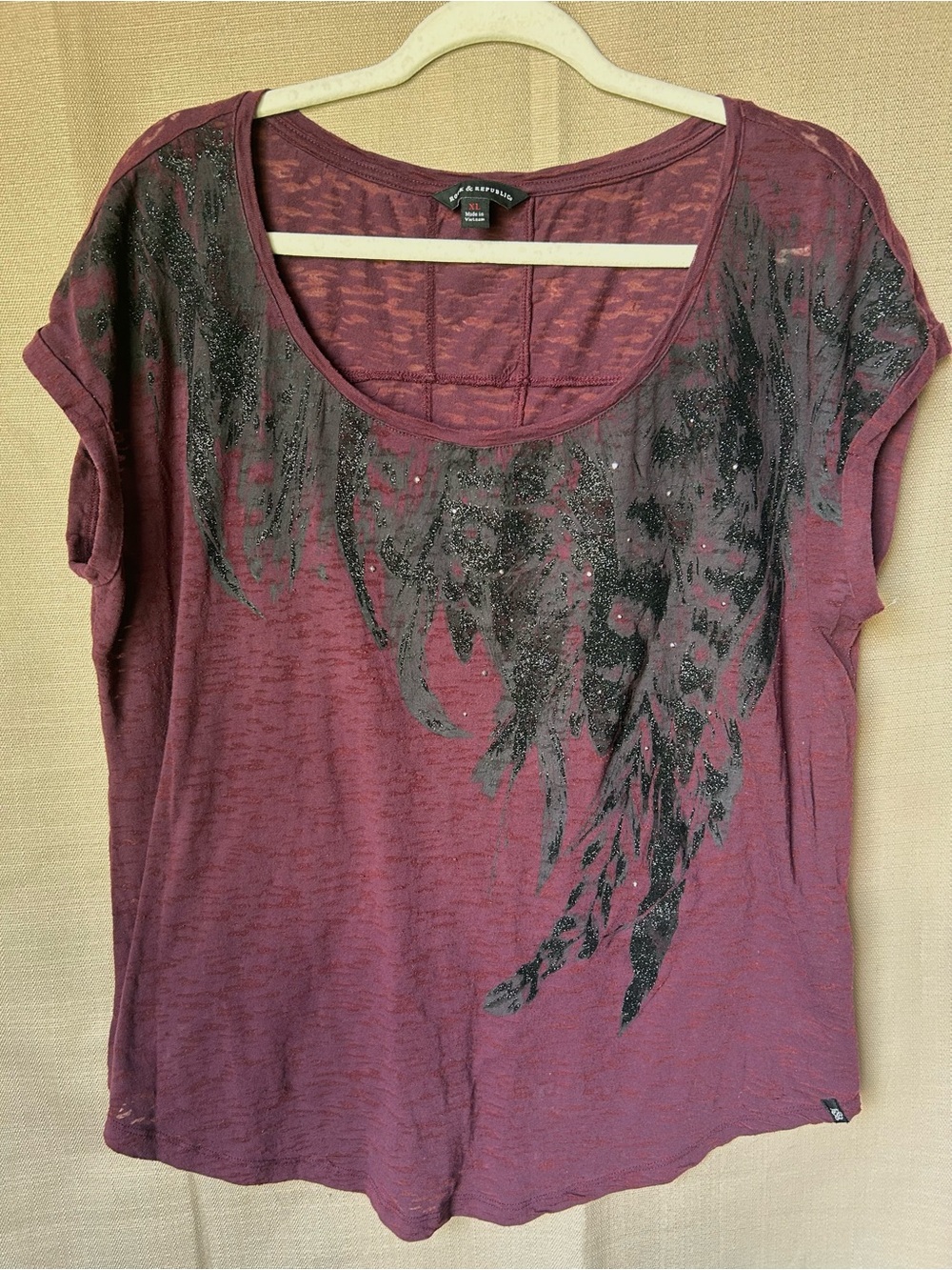 Rock & Republic Women's Maroon Short Sleeve Graphic T-Shirt XL Lightweight Top